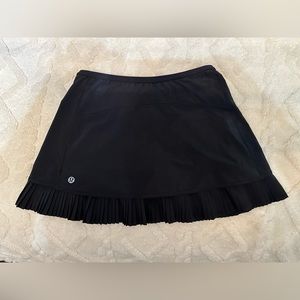 Size 2 Lululemon skirt